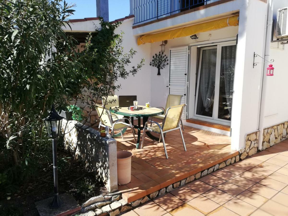 Can Eugeni L' Escala Exterior foto